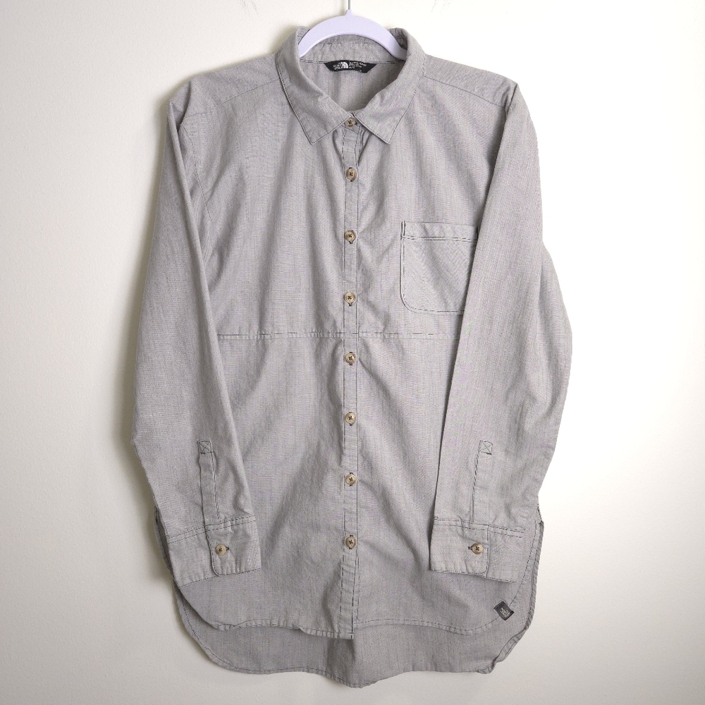 The North Face Casual Outdoorsy Cabincore Gray Shirts M